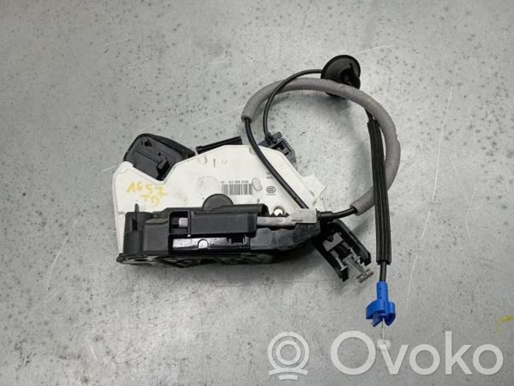 Cerradura de puerta trasera   5K4839016Q
