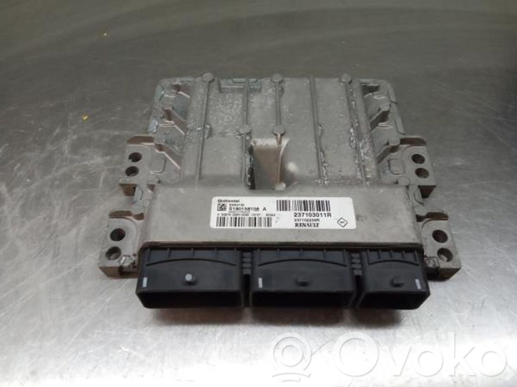 Renault Megane III Engine control unit/module 