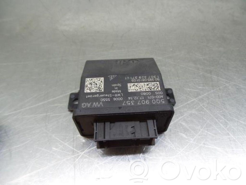 Light module LCM   5Q0907357