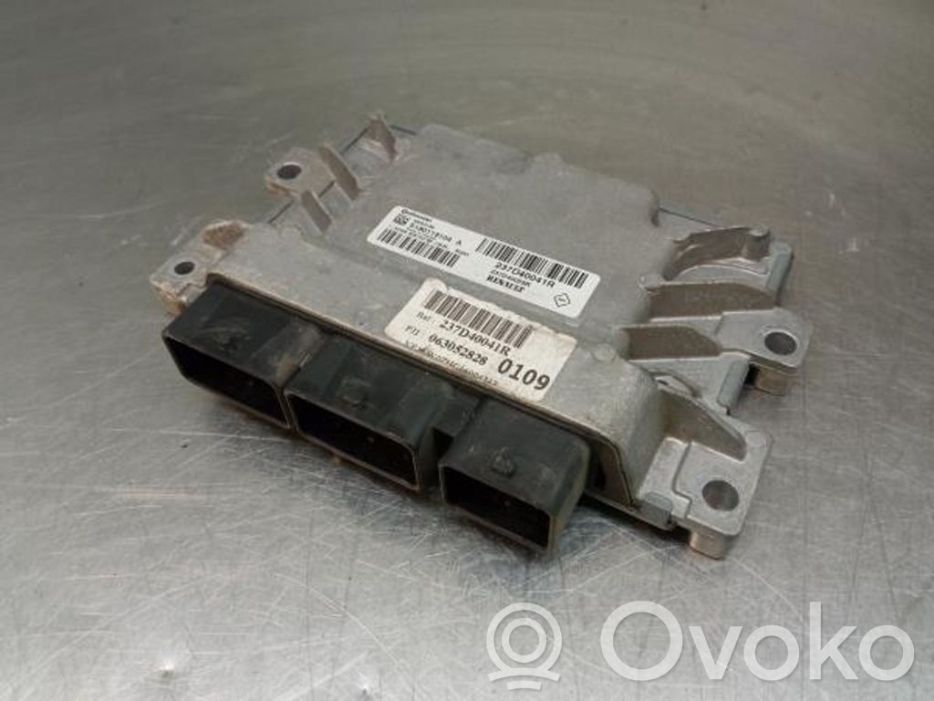 Renault Kangoo II Engine control unit/module 