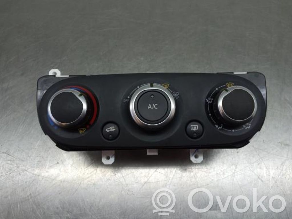Renault Clio IV Panel klimatyzacji 