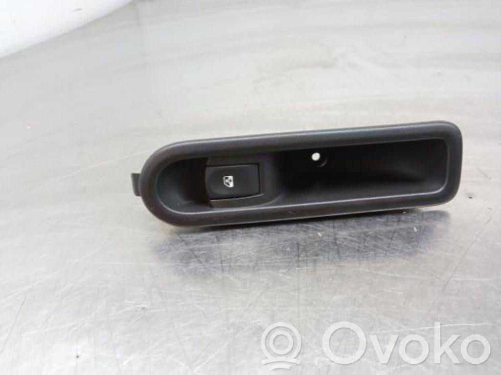 Electric window control switch   2178282G