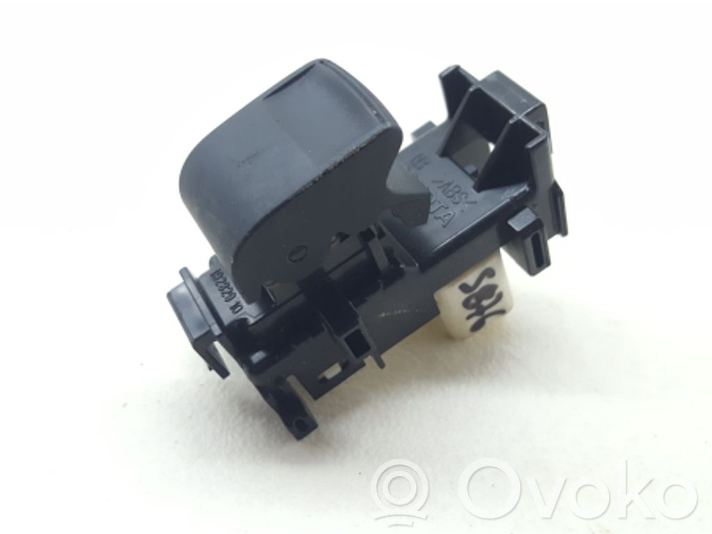 Electric window control switch   8292K37