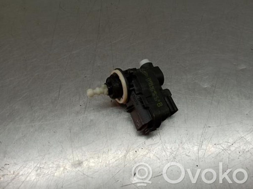 Headlight level adjustment motor   260564014R