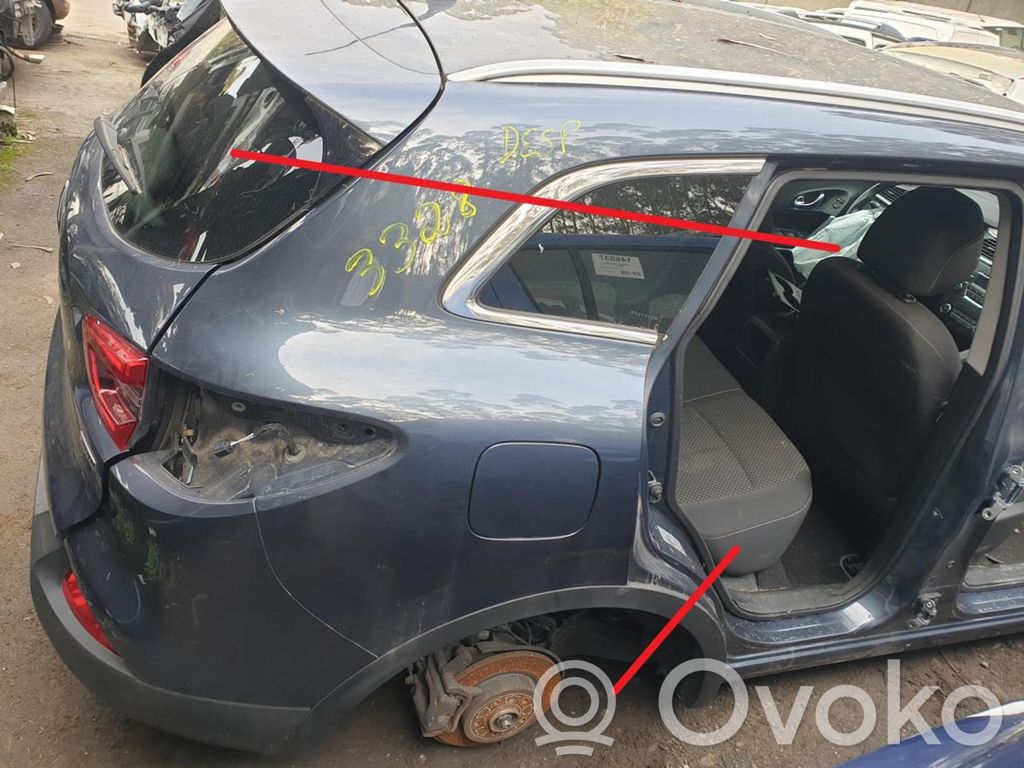 Panel lateral trasero