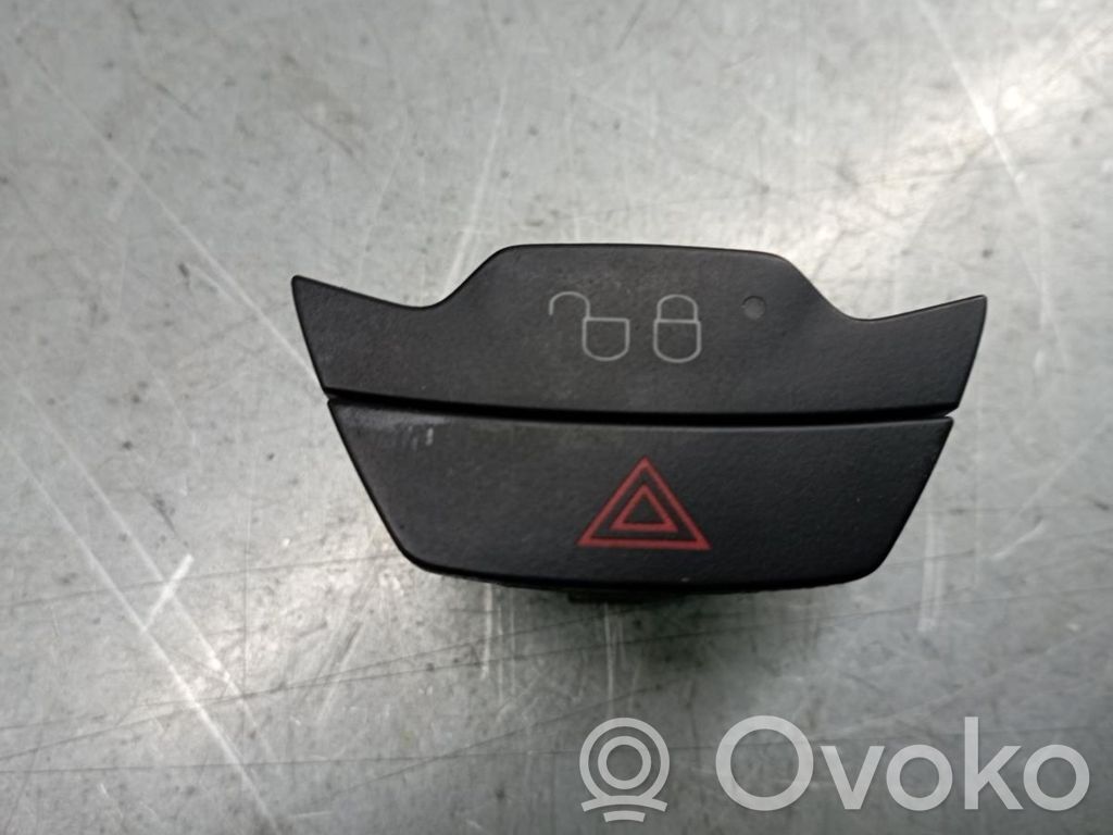 Hazard light switch   17D27A,A350AA,FECHOCENTRAL
