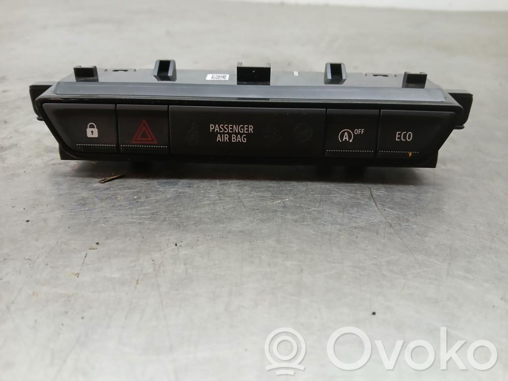 Hazard light switch   283E85816R,E322817