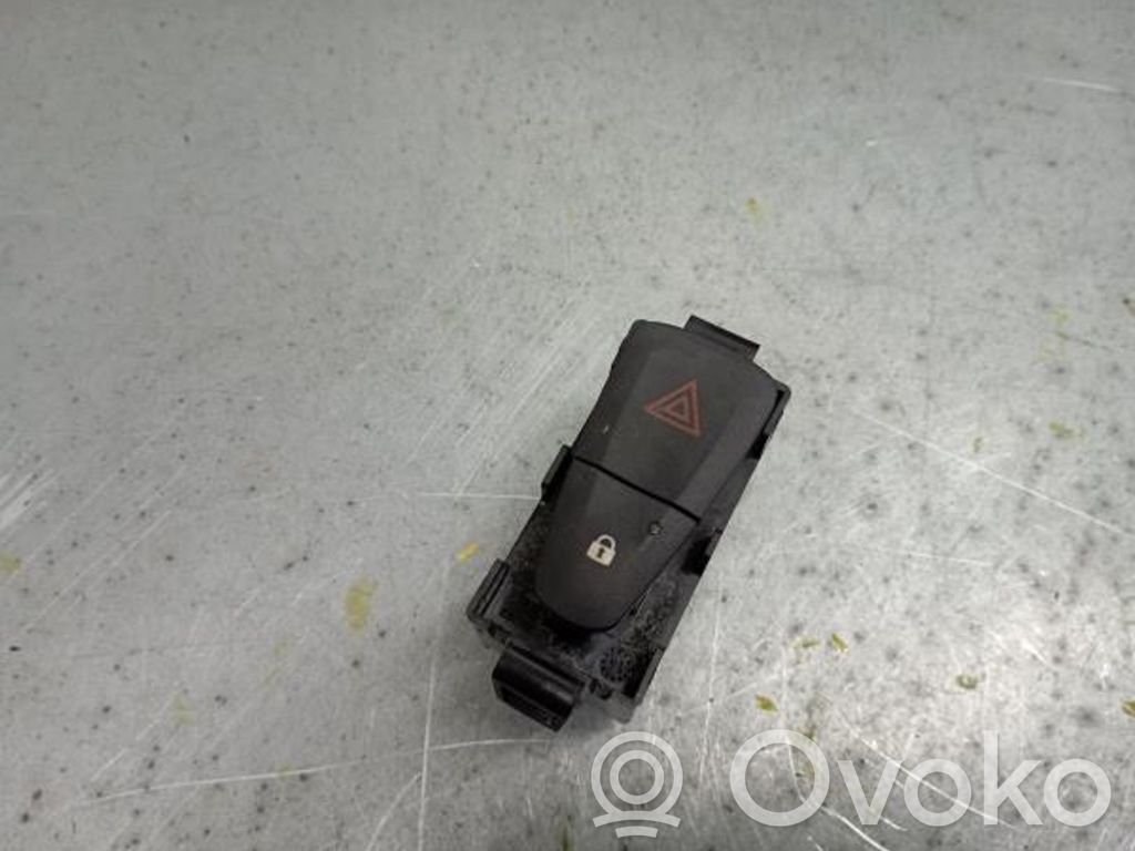Botón interruptor de luz de peligro