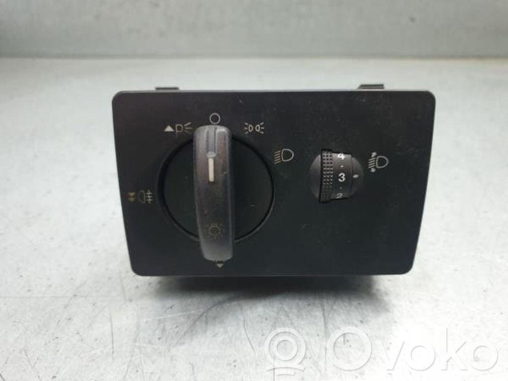Ford Fiesta Light switch 