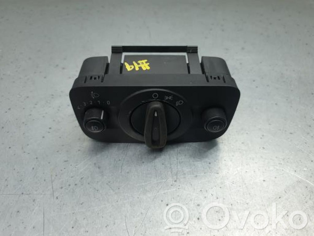Lichtschalter   10004132,8A6T13A024BB