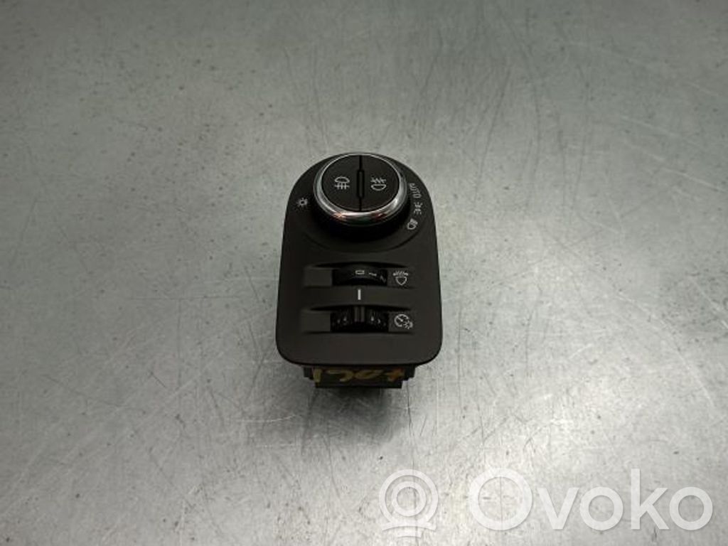 Interruptor de luz   39050757,17016474