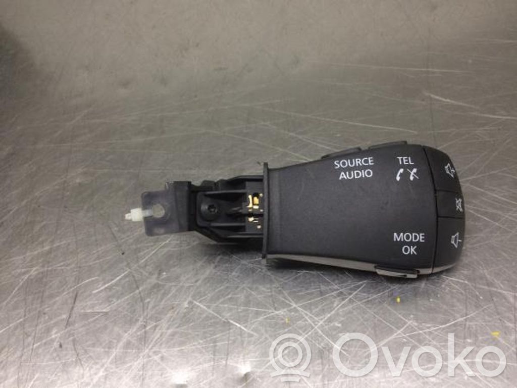 Sound control switch   255526831R