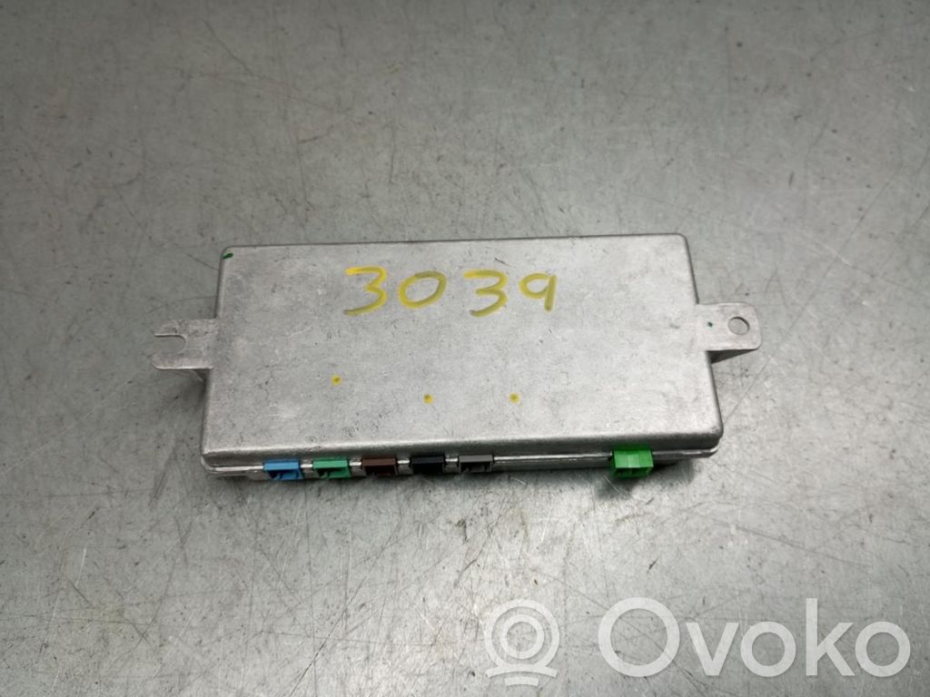 Mukavuusmoduuli   32281512,20W482,21034439,CONTROLOPARKING