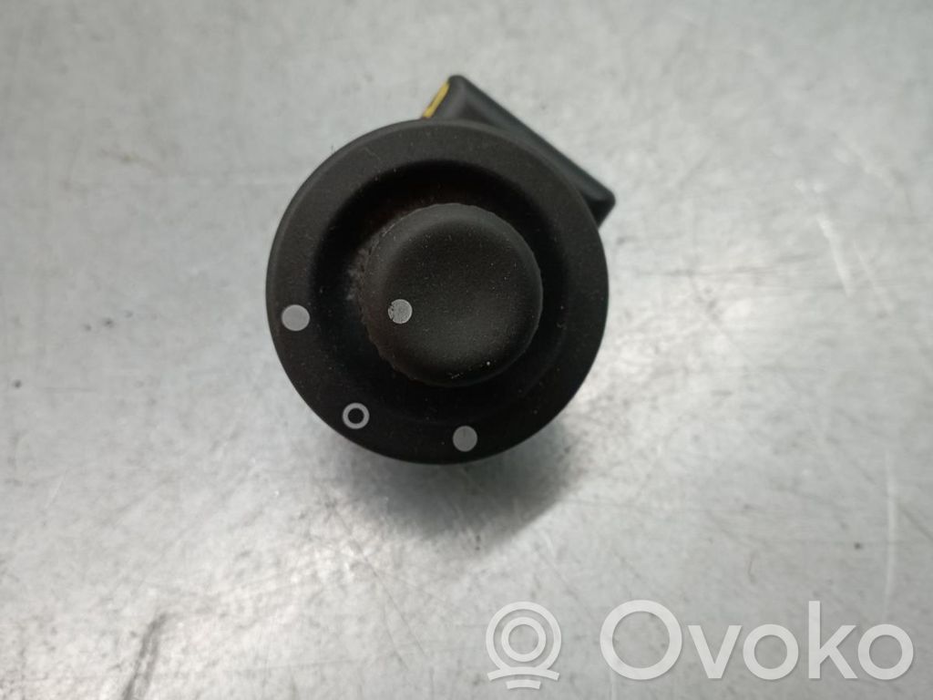 Wing mirror switch   255706283R,M4057