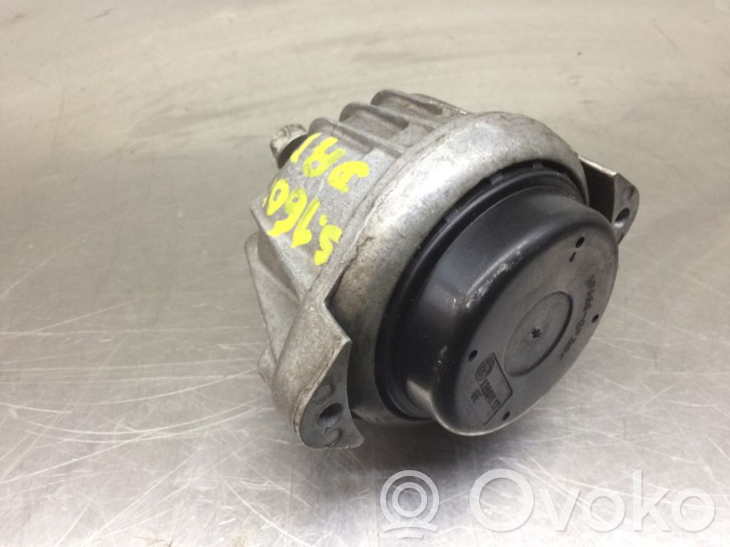 Soporte de montaje del motor   13981112,DIREITO