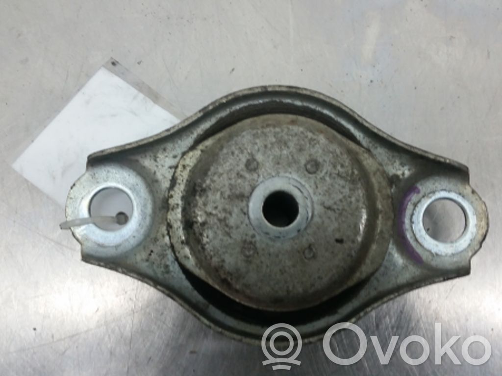 Engine mount bracket   ESQUERDO