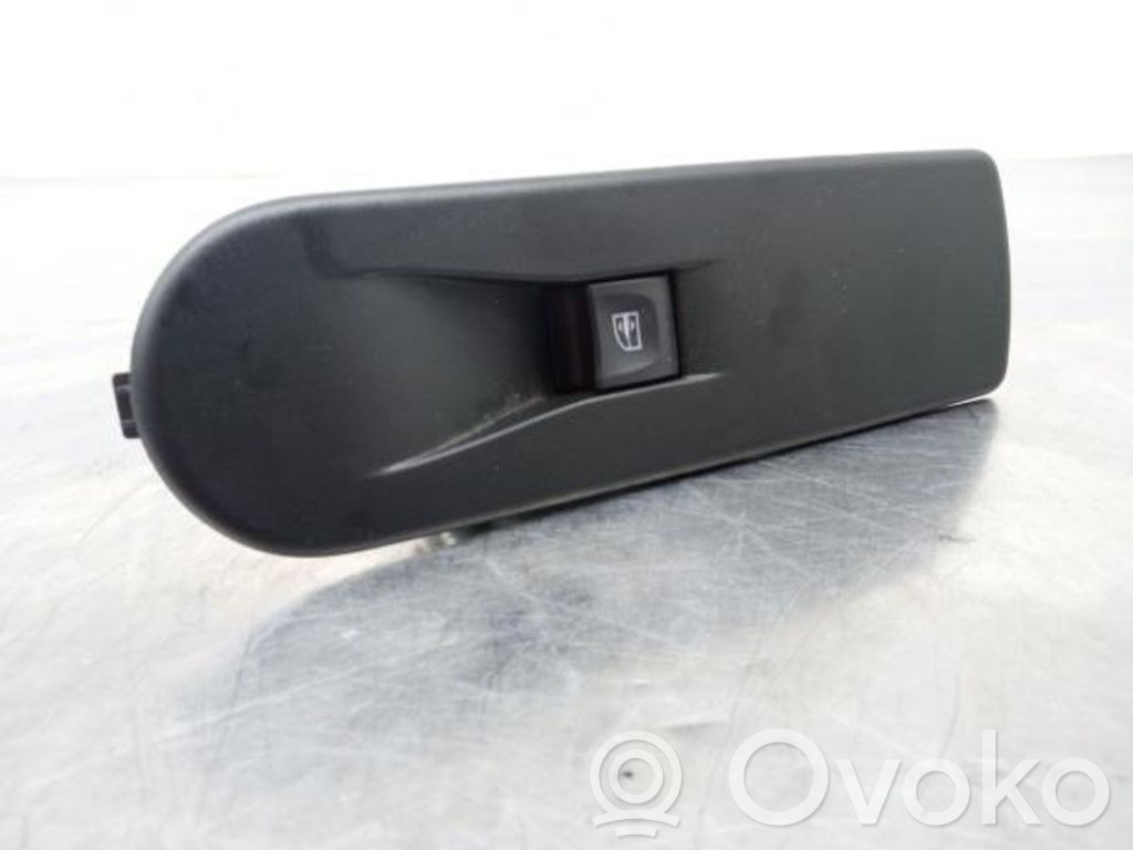 Renault Captur Electric window control switch 