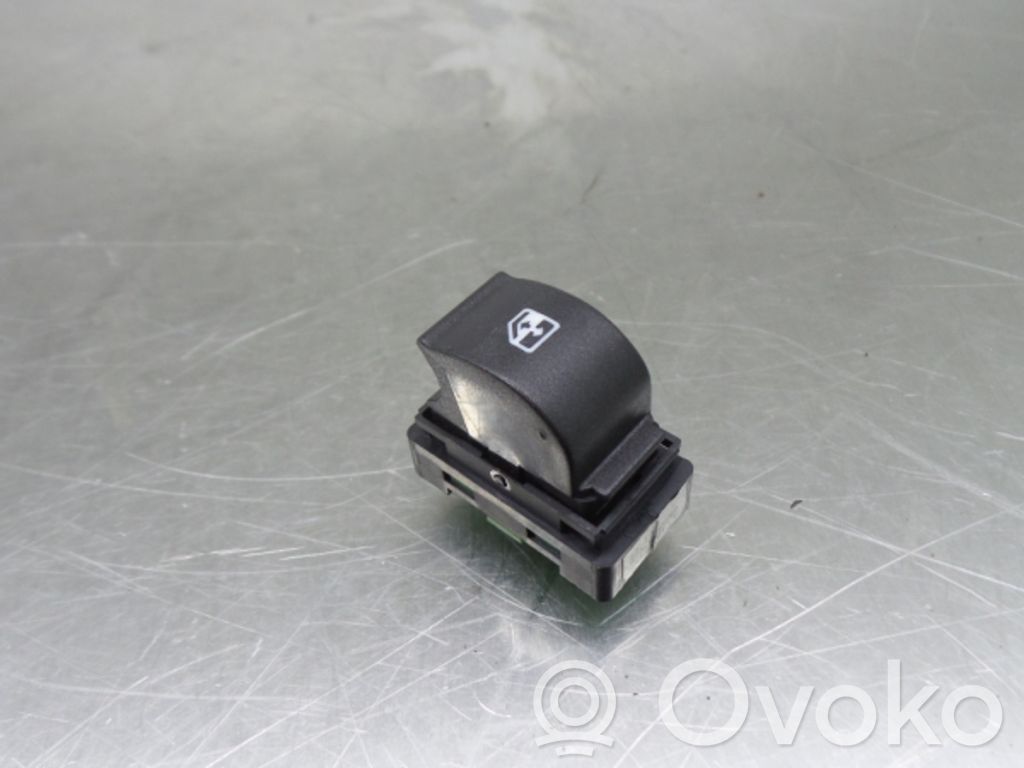 Fiat Tipo Electric window control switch 