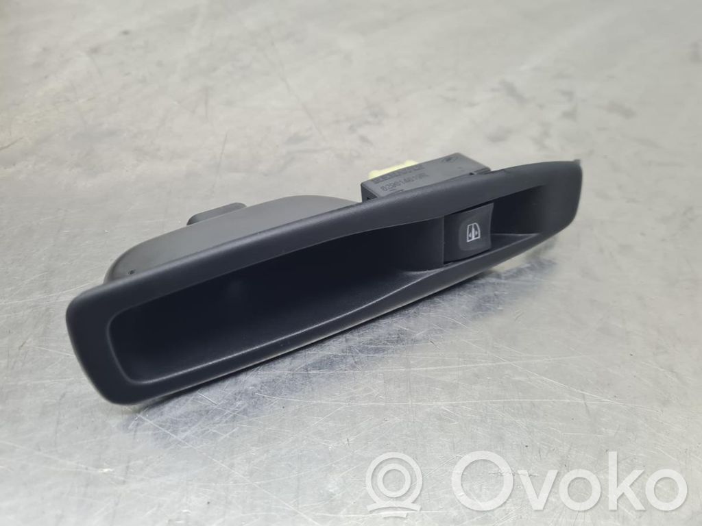 Electric window control switch   829614619R
