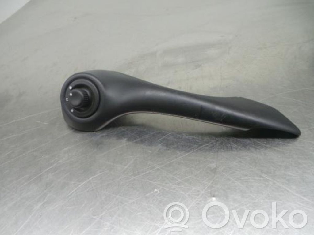 Wing mirror switch