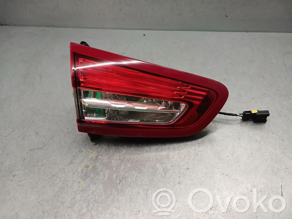 Tailgate rear/tail lights   9803168080,26220112