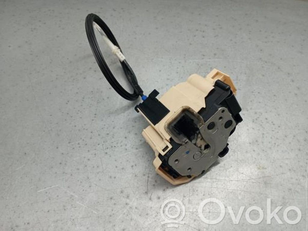 Etuoven lukko   Y15J29139A,520184670