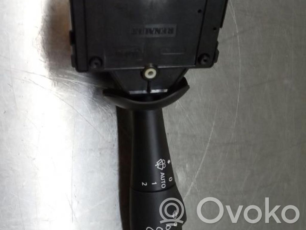 Renault Captur Interruptor de la velocidad del limpiaparabrisas 