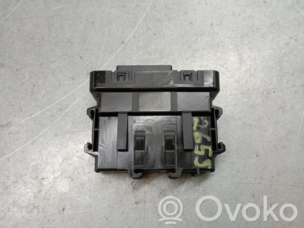 Muut ohjainlaitteet/moduulit   284Y66LA7B,F005V03220
