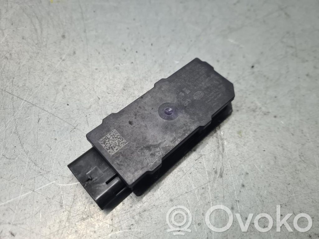 Sonstige Steuergeräte / Module   5WA962133B,5ZA01385521,AQ070636,KYRSAD,RSB19