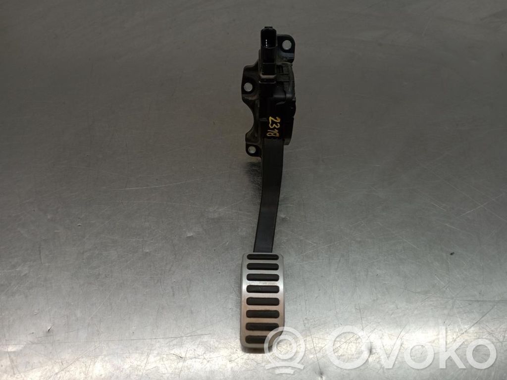 Accelerator throttle pedal   31329373,6PINOS,6PV01083437