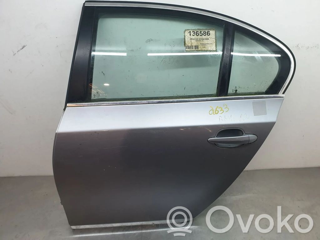 BMW 5 E60 E61 Aizmugurējās durvis 