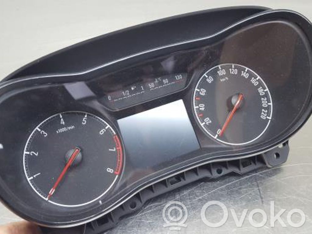Opel Corsa E Licznik / Prędkościomierz 