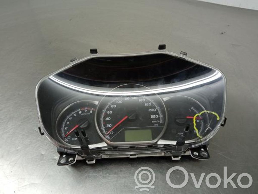 Toyota Yaris Spidometras (prietaisų skydelis) 