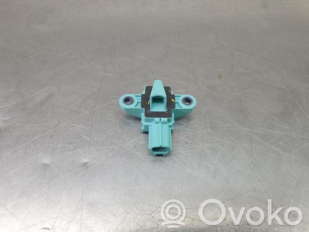 Sensor impacto/accidente para activar Airbag   8K09555570