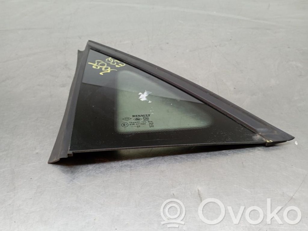 Rear side window   E143R011564,833071277R,833076629R
