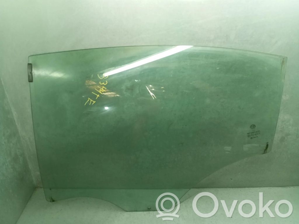 Alfa Romeo Giulietta Szyba drzwi tylnych 