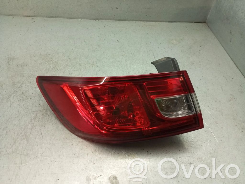 Renault Clio IV Takaluukun takavalot 