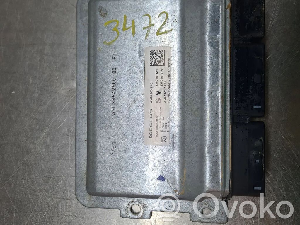 Engine control unit/module   237D40462R,237D40461R,A4209009501,EMS3190