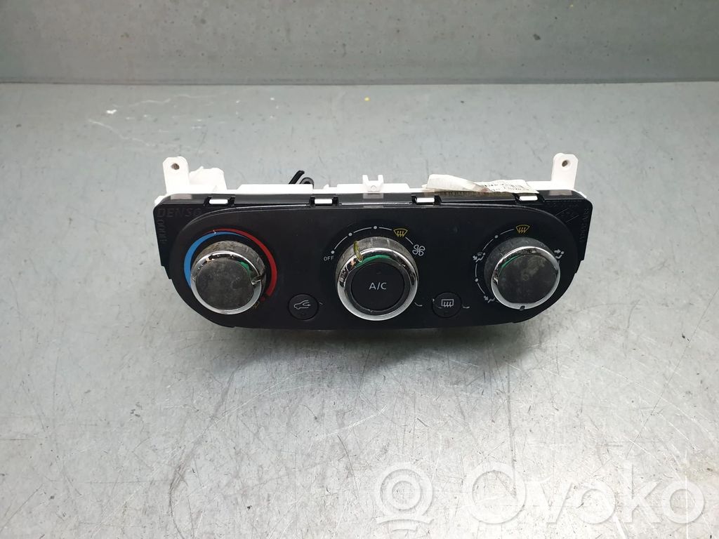 Climate control unit   272704701R