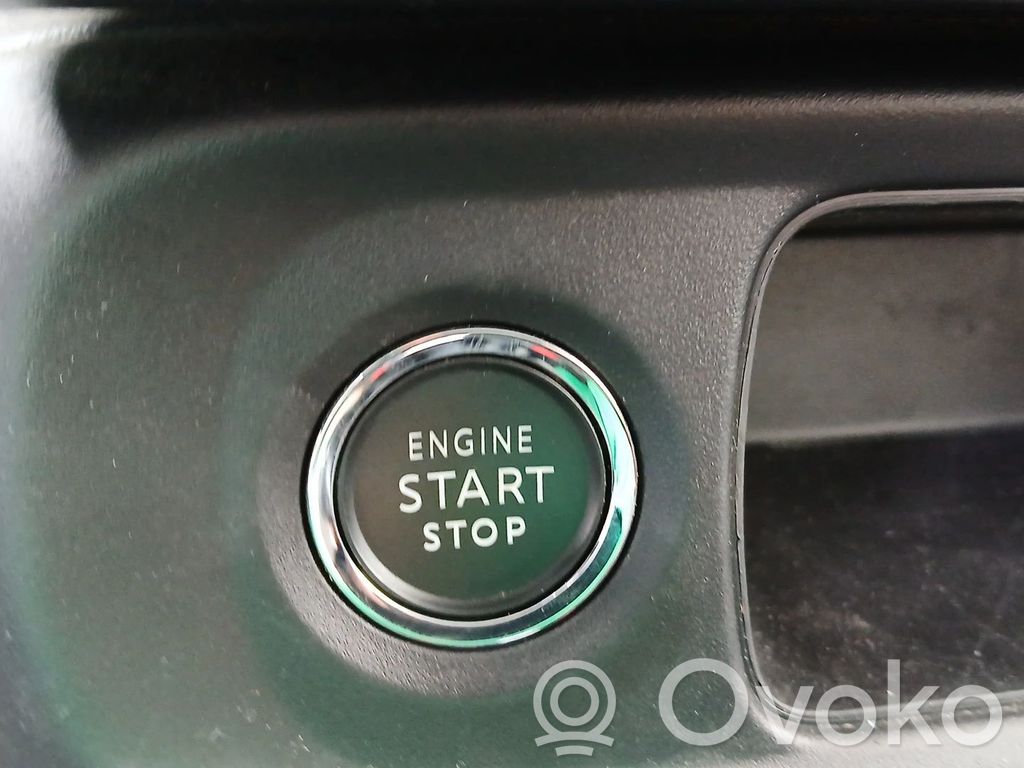 Moottorin start-stop-painike/kytkin
