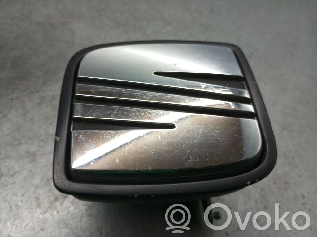 Seat Leon (1M) Uchwyt / Rączka zewnętrzna otwierania klapy tylnej / bagażnika 