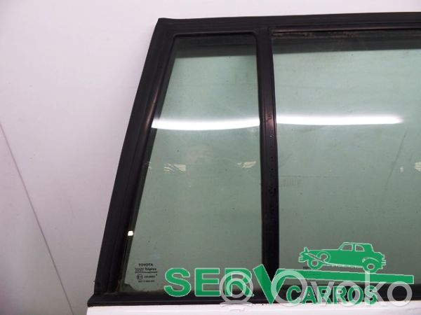 Toyota Carina T190 Finestrino laterale posteriore 