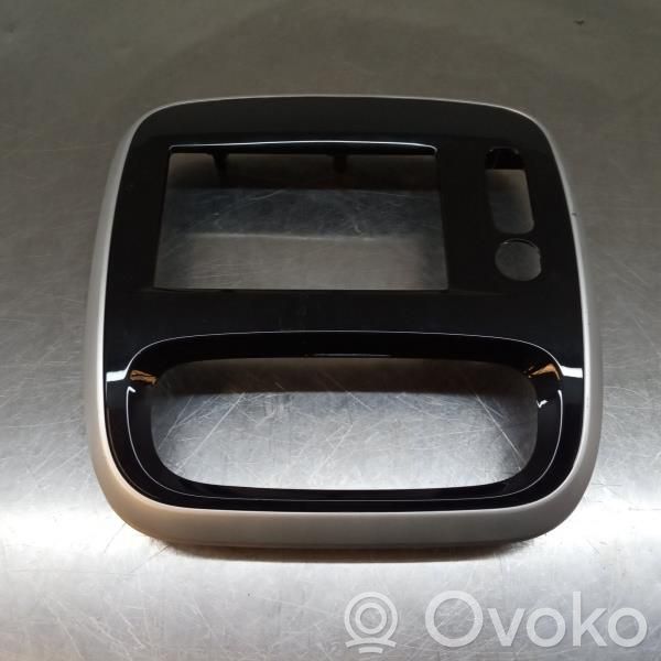 Renault Trafic III (X82) Konsola środkowa / Radio / GPS
