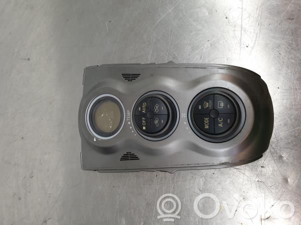 Climate control unit   758909