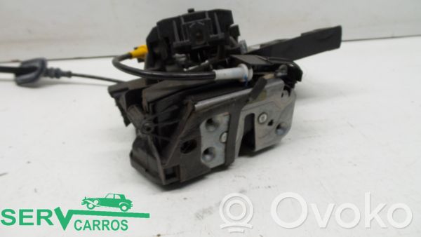 Cerradura de puerta trasera   8A6AA26412AE
