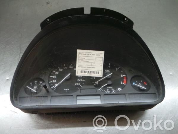 Geschwindigkeitsmesser Cockpit   82118381195,110008735051