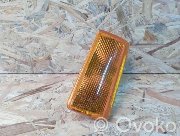 Opel Corsa A Señal de giro del parachoques delantero 