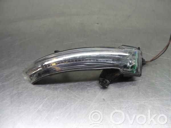 Renault Megane IV Front bumper turn signal 