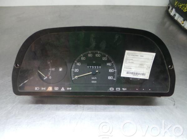 Fiat Uno Geschwindigkeitsmesser Cockpit