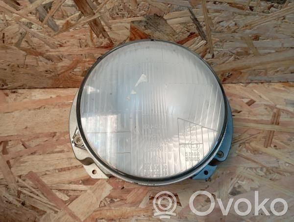 Volkswagen Polo II 86C 2F Lampa przednia 